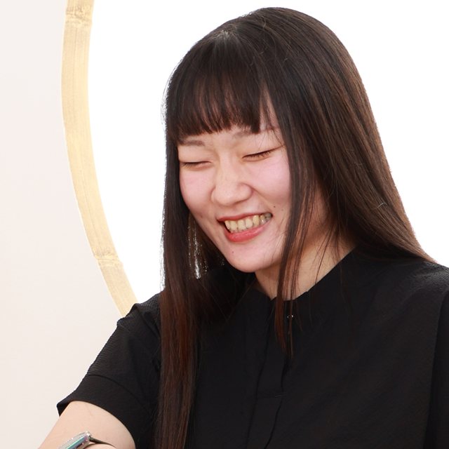代表 福本麗の笑顔